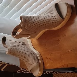 Sonoma Women Wedge Heel